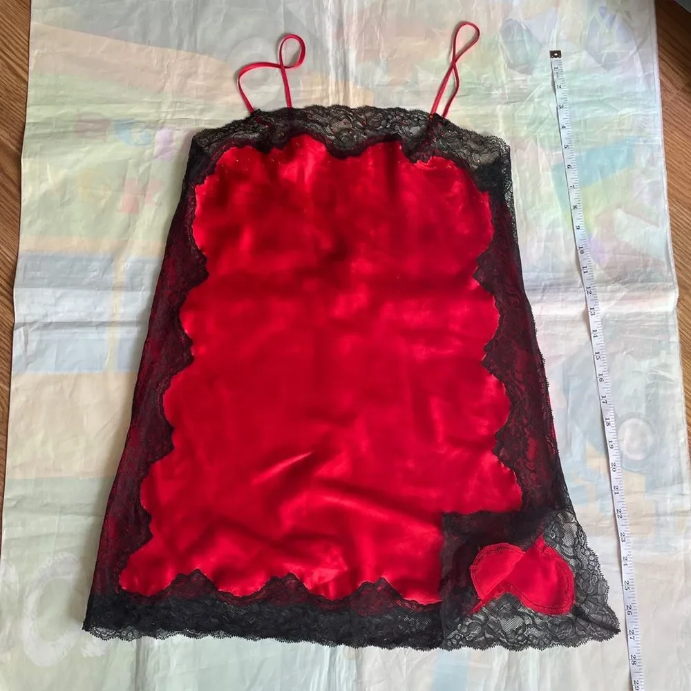 VTG Victorias Secret Silver Lable Red Satin Lace Trim Slip Elegant Nightwear M